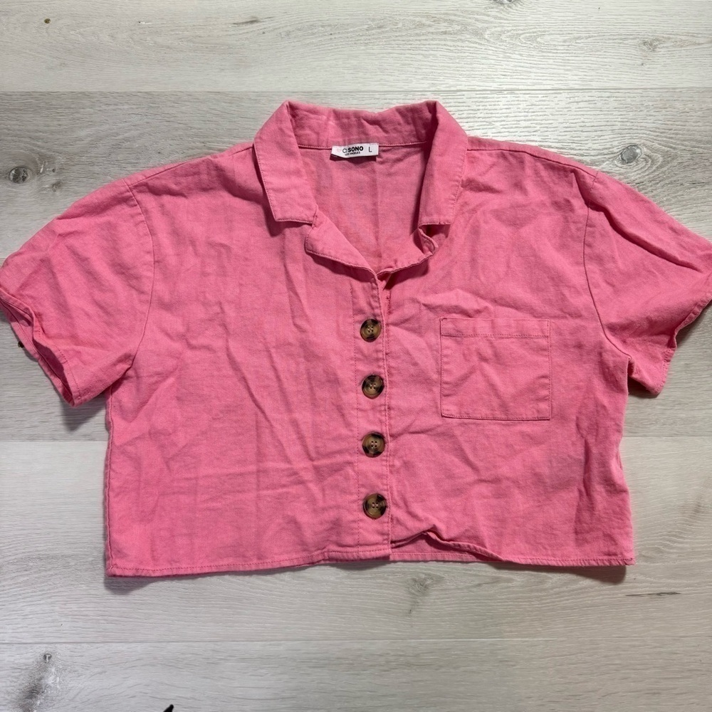 Ci Sono Linen Blend Flamingo Pink Crop Button Up Short Sleeve Top, Size Large